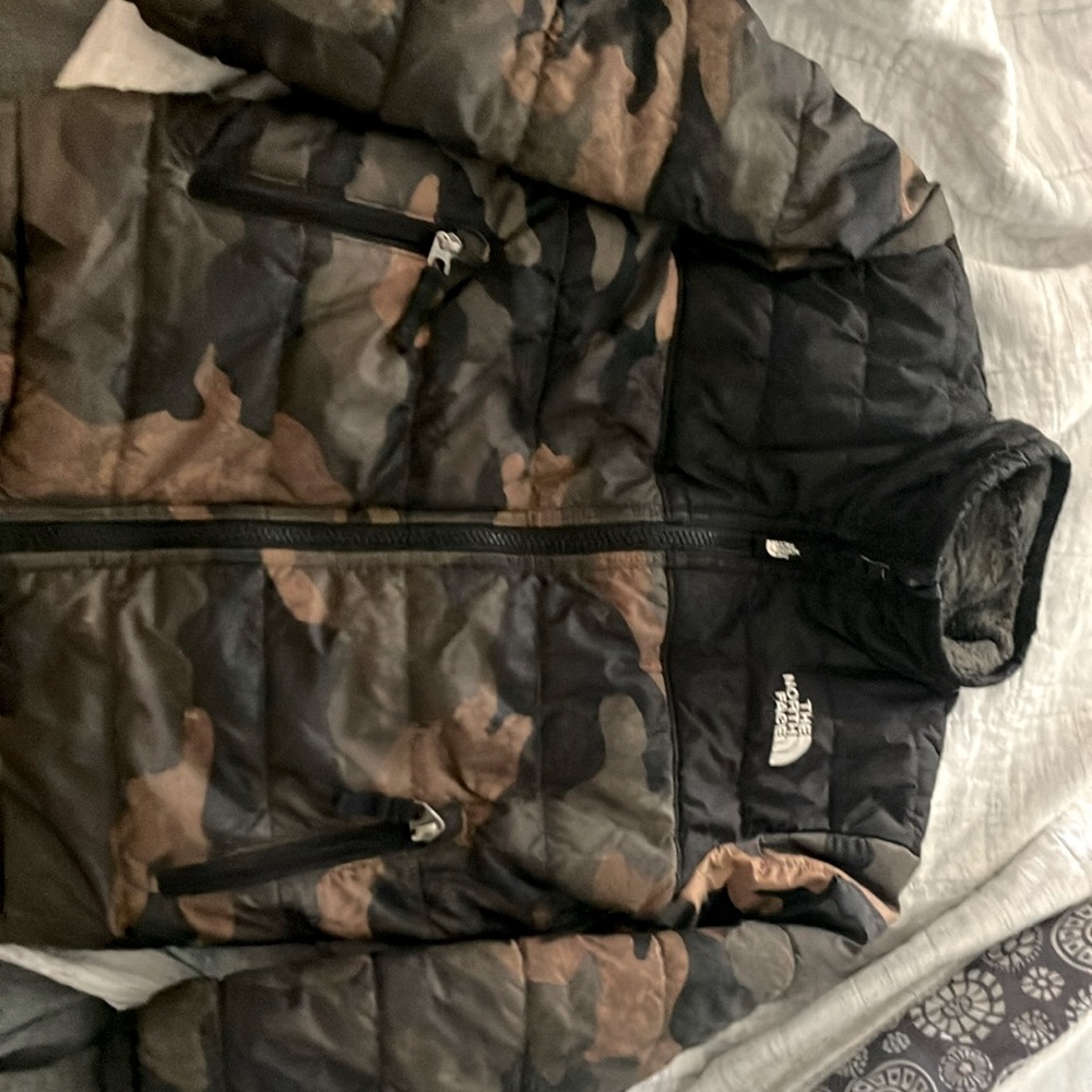 North face reversible camo winter coat